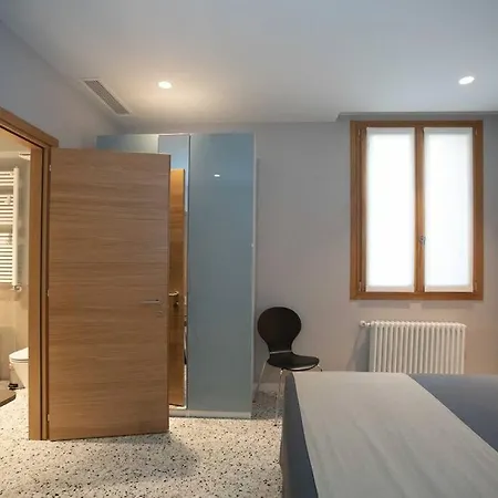 Casa Del Carro 1 Grand Master * البندقية
